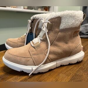 Sorel Beige Winter Boots with Cream Fleece